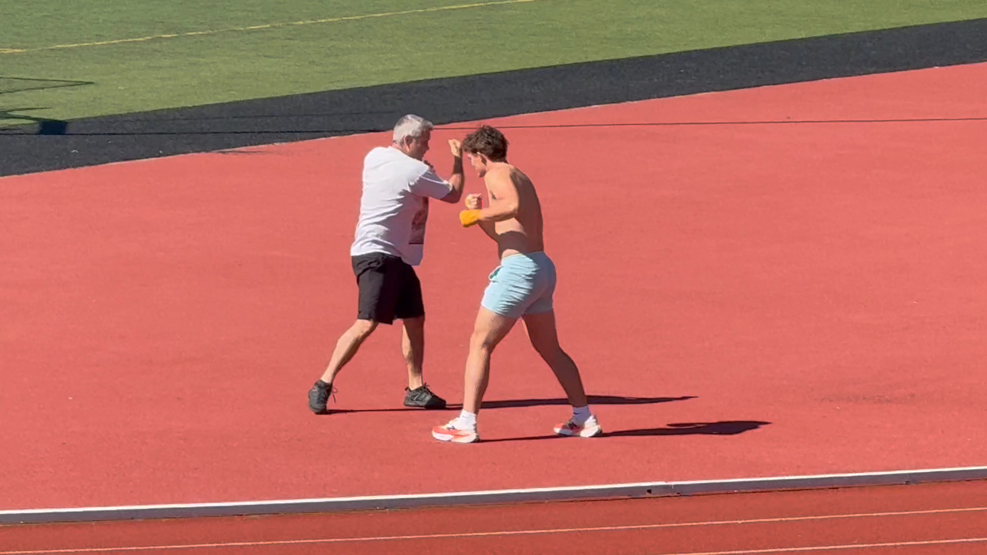 Simon Ward Training with World Champion Manny Sobral: Off-Ice Skills