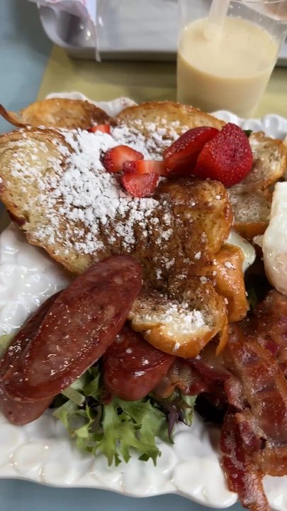 Karine's - Karine's Supreme - Breakfast & Brunch Near Me - Toronto, Ontario