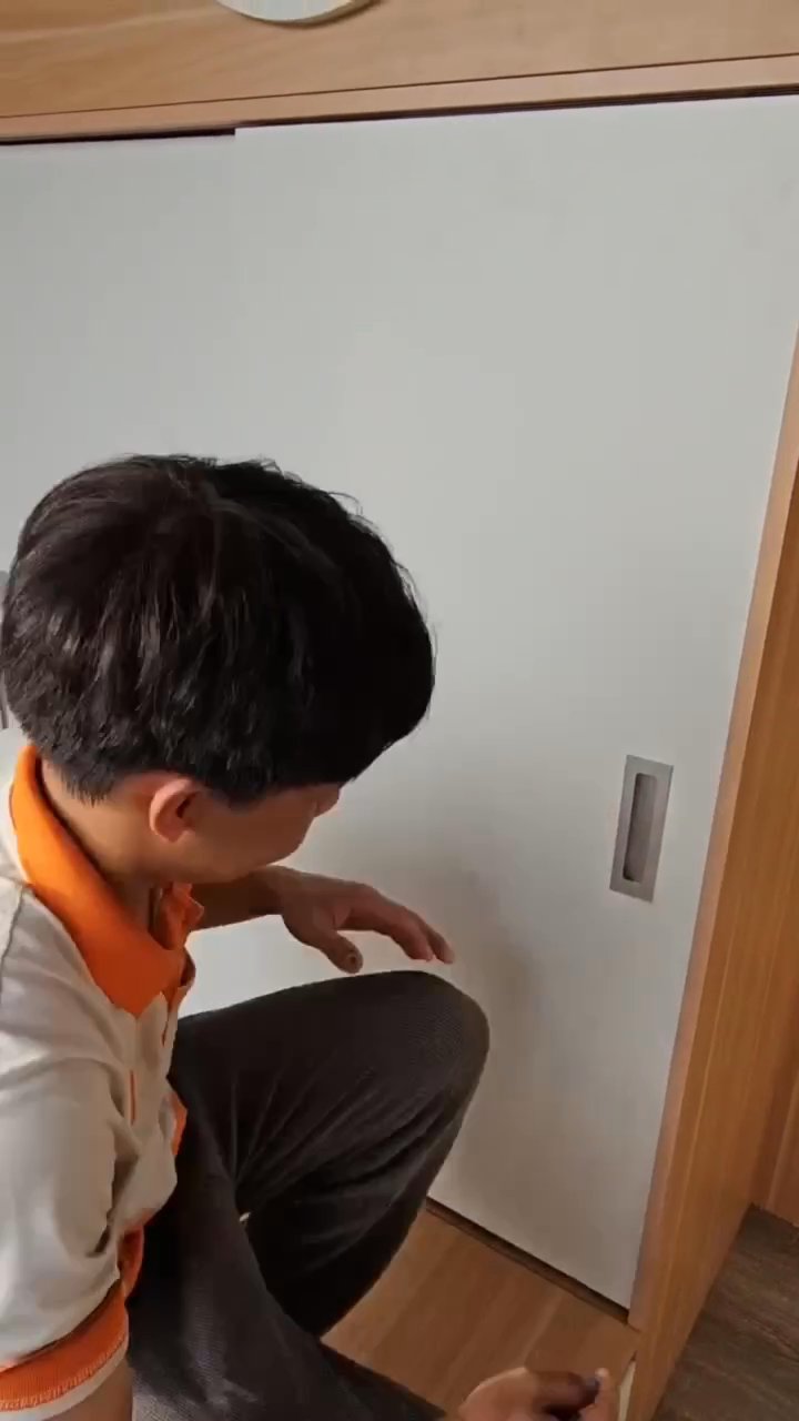 Phòng ngủ giường tầng cho 1 bé trai và 1 bé gái nhà anh Hà Trần