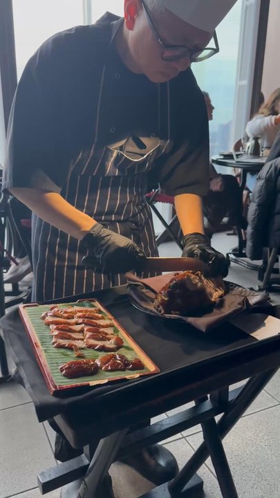 Hutong - I wish they cut the rest of the half duck! - Chinese Near Me - London, XGL