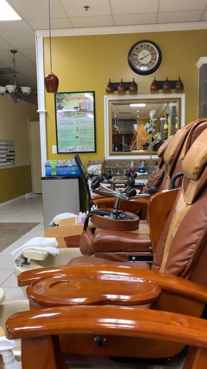 Pro nails spa - Nail Salons Near Me - Jessup, Maryland