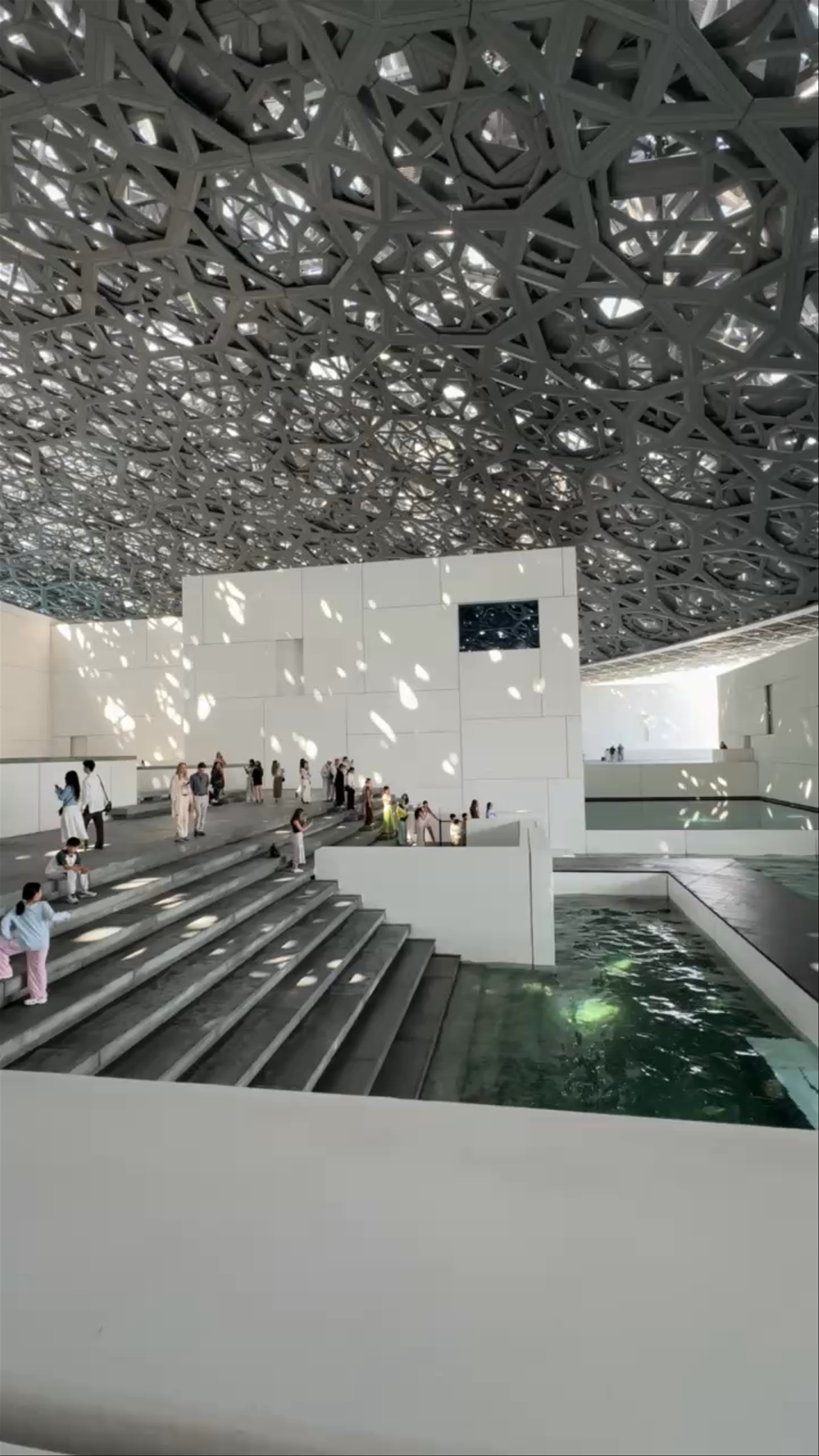 Louvre Abu Dhabi - Abu Dhabi - United Arab Emirates