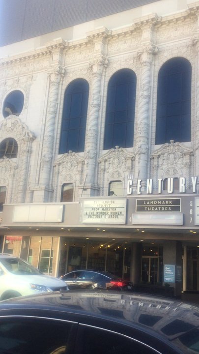 Landmark's Century Centre Cinema - Cinema Near Me - Chicago, Illinois