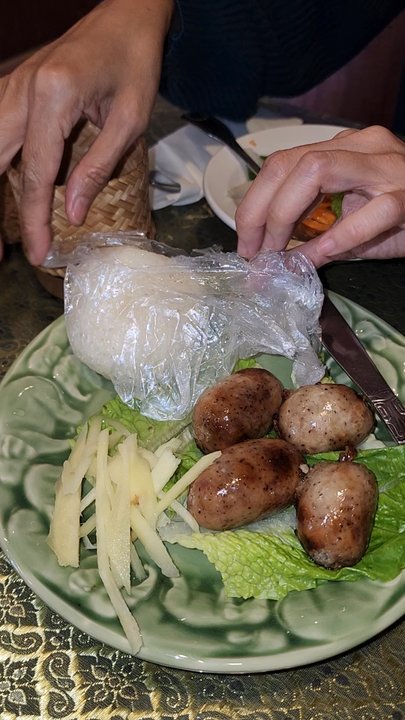 Isan Thai Restaurant - Thai Near Me - Sarasota, Florida