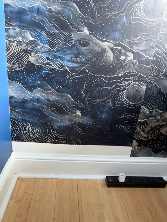 21 Ocean Builders - Wallpaper left incomplete and pattern not matching across panels - General Contractors Near Me - Hollywood, Florida