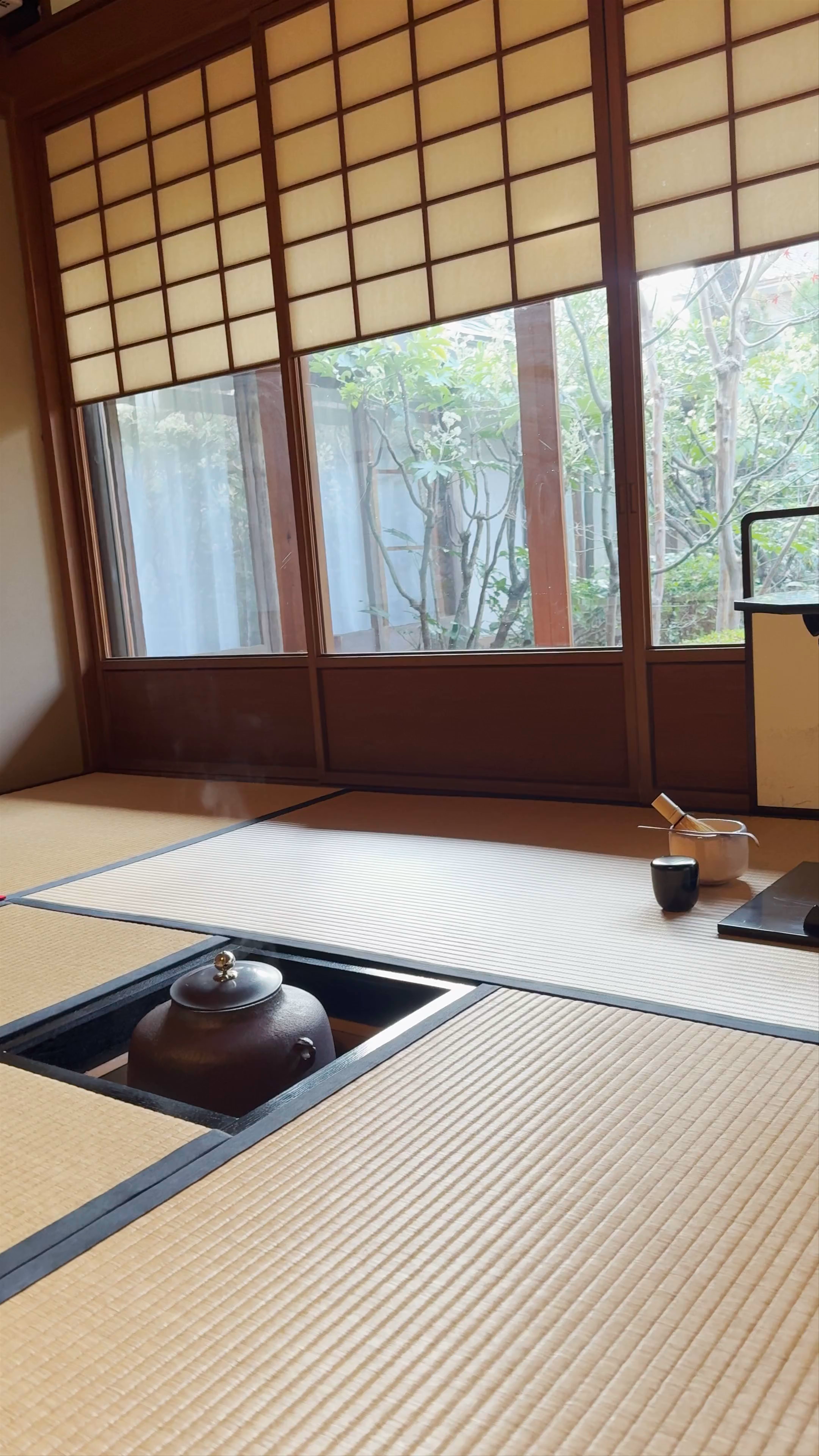 Tea Ceremony at Camellia Garden, Kyoto: A Serene Japanese Tradition
