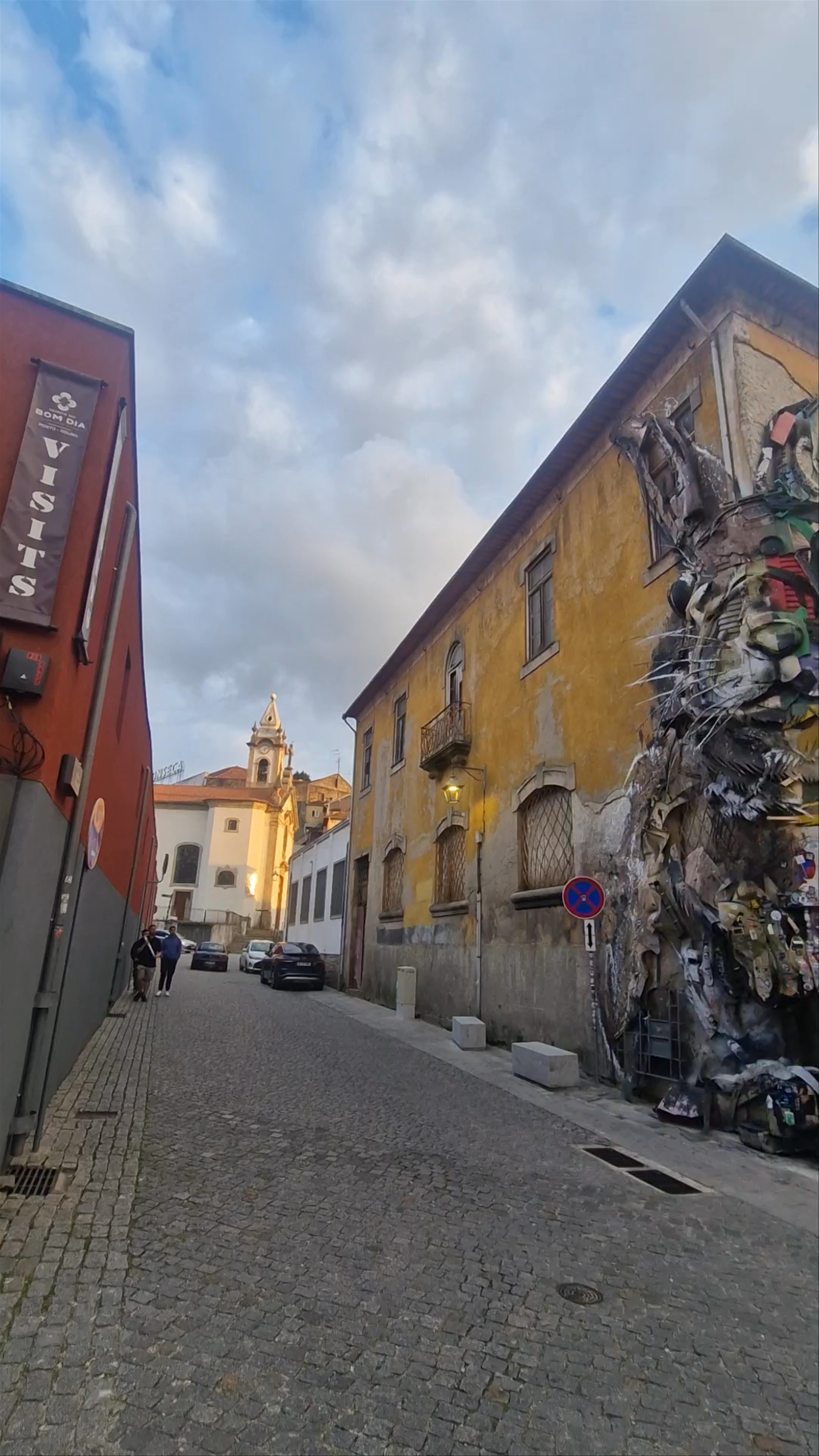 O Coelho - Bordalo II Street Art in Vila Nova de Gaia, Porto