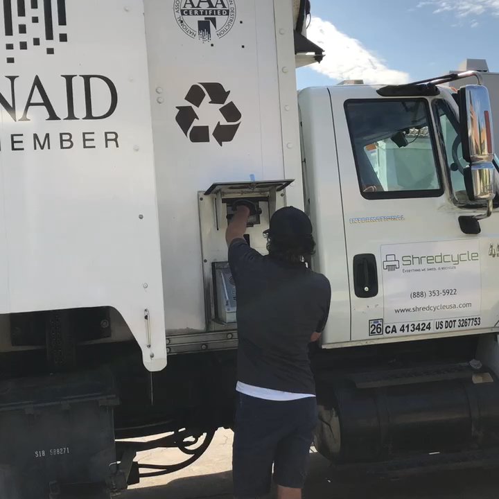 Shredcycle - Shredding procezs - Shredding Services Near Me