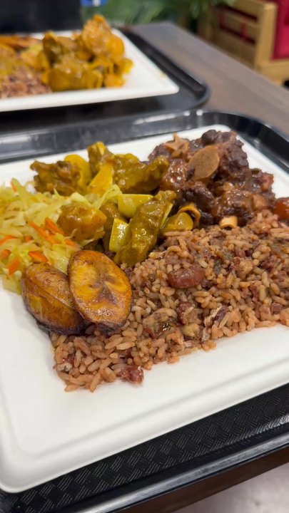 Island Riddim - Can we get into how sizzling this plate is?! The food came out piping hot! - Caribbean Near Me - Round Rock, Texas