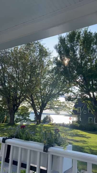 Harpswell Inn - My Calm Soundscape Moment - Bed & Breakfast Near Me - Harpswell, Maine
