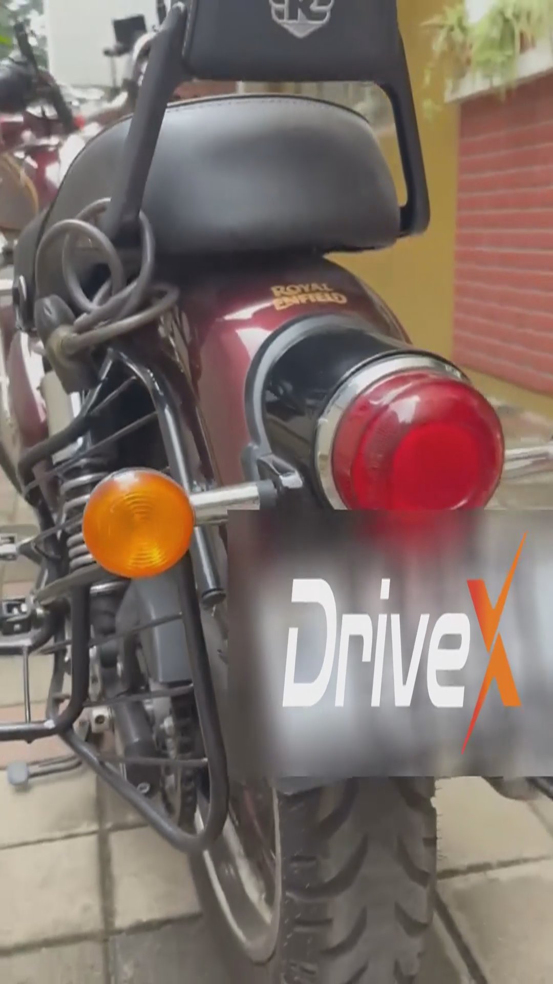 Walk-around video thumbnail