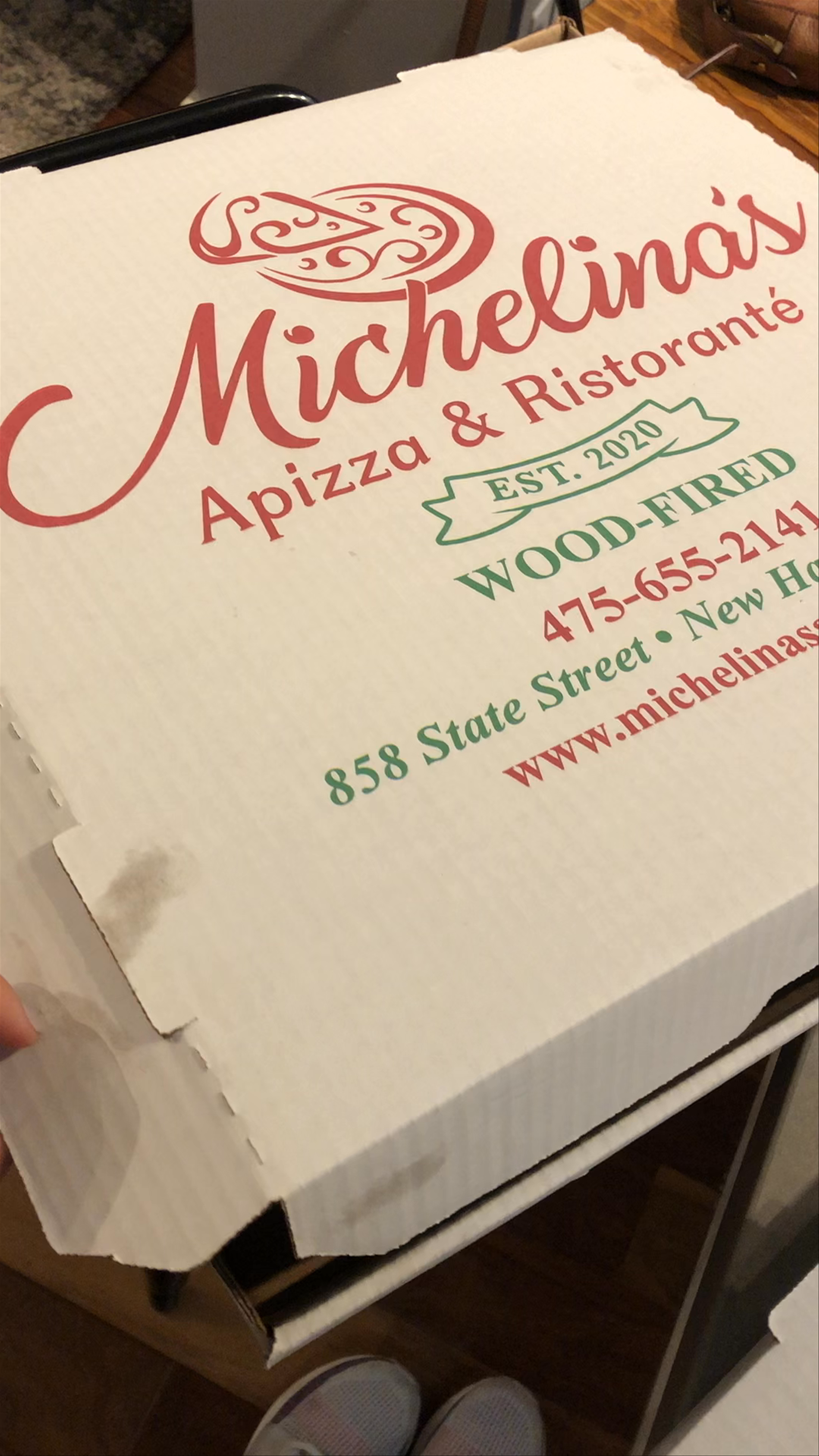 Michelina's Apizza & Ristorante: Authentic Wood-Fired Pizza Experience in New Haven
