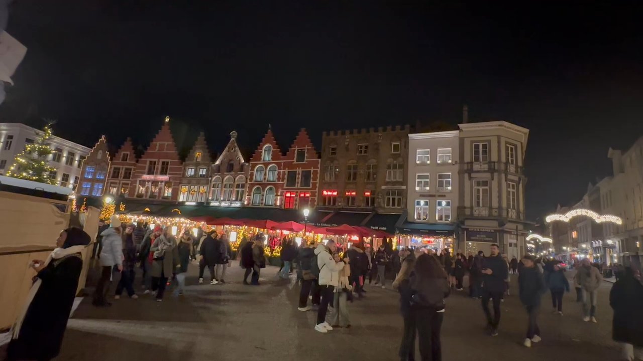 Markt - Christmas Market - Landmarks & Historical Buildings Near Me - Bruges, VWV