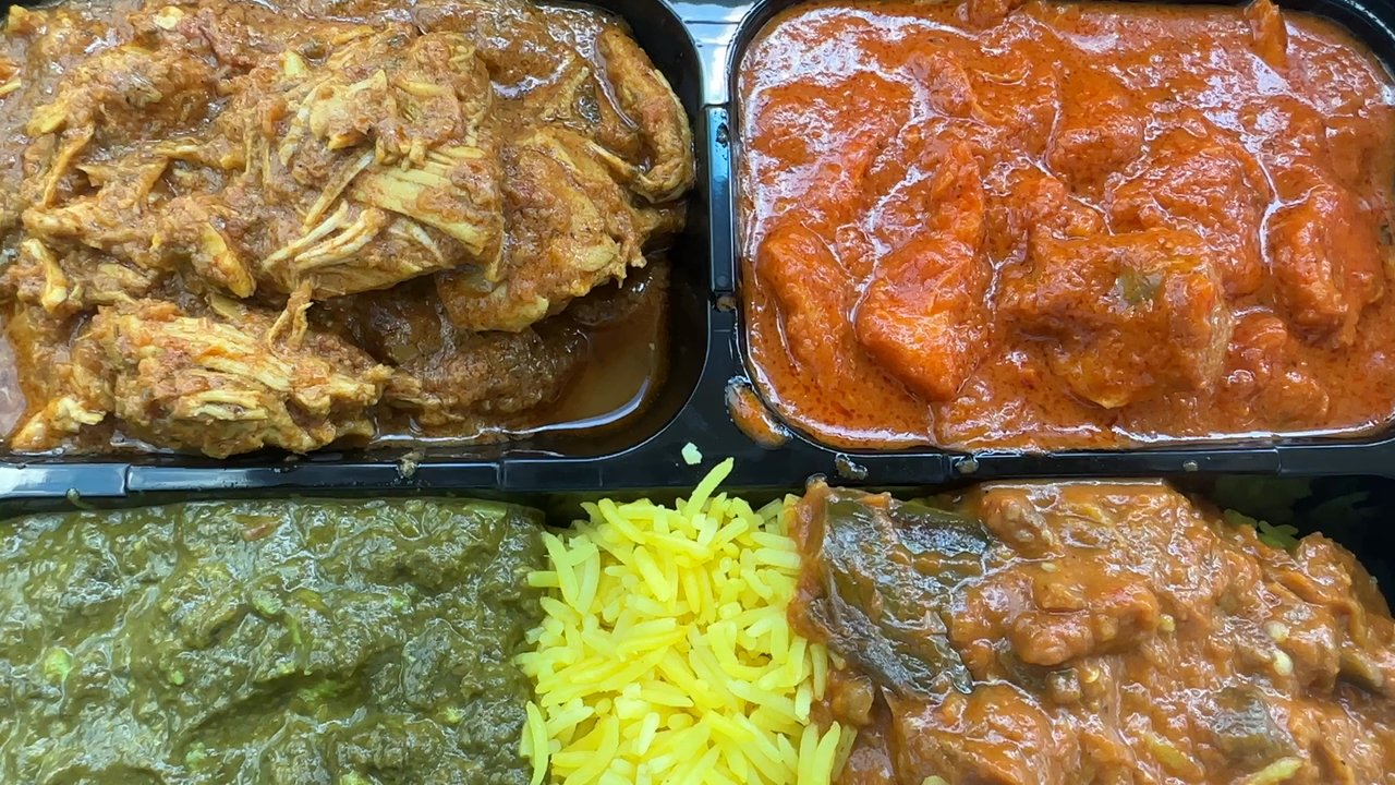 Lasoon - chicken curry (lacked flavor), butter chicken (really delish), spicy eggplant (way too spicy), palak paneer (was ok). - Himalayan/Nepalese Near Me - Aiea, Hawaii