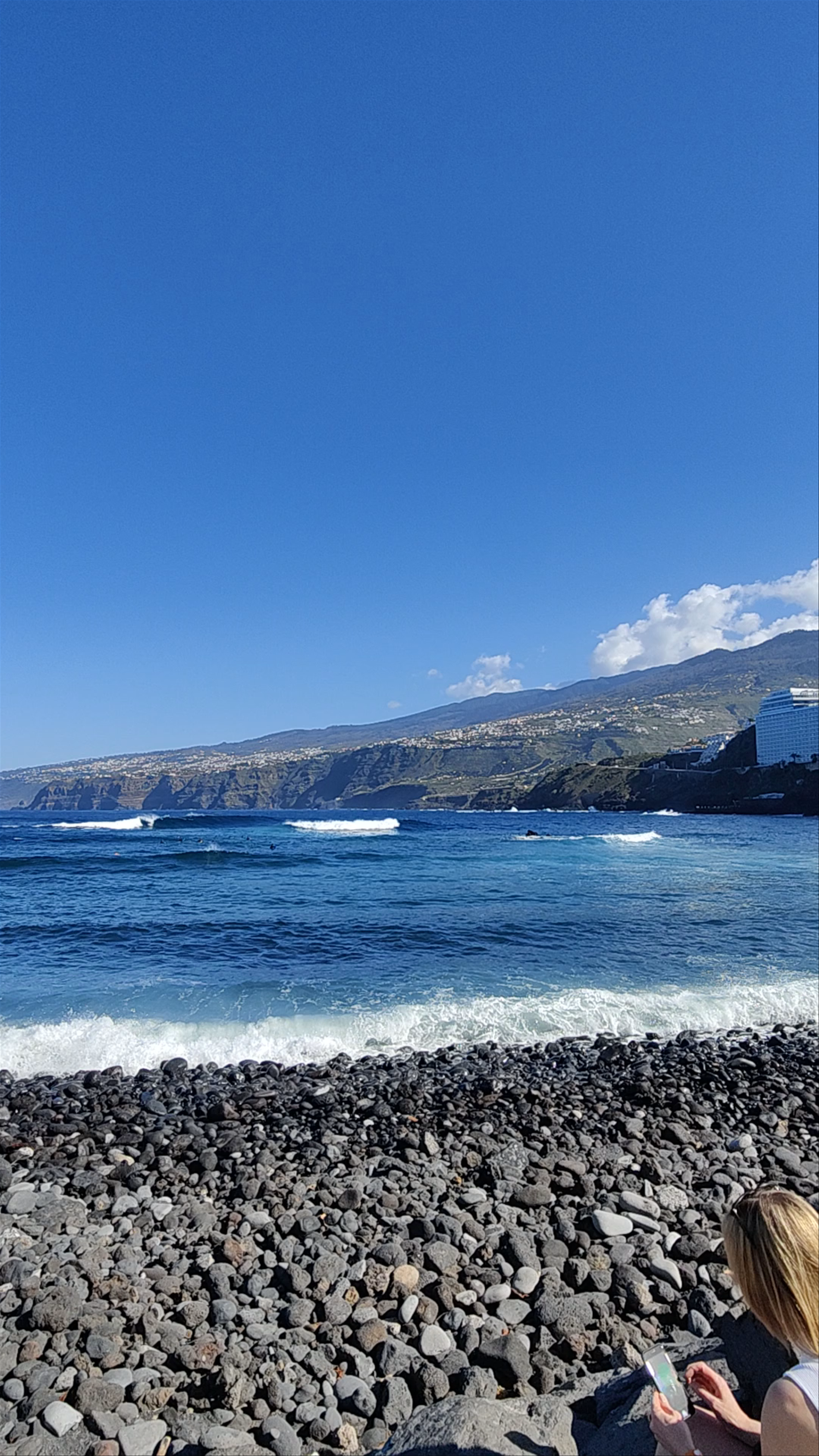 Playa de La Barranquera: Serene Rocky Beach Escape in Puerto de la Cruz