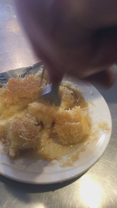 Jerusalem Organic Kitchen - Crispy sweet delicious kunafa - Middle Eastern Near Me - Berkeley, California