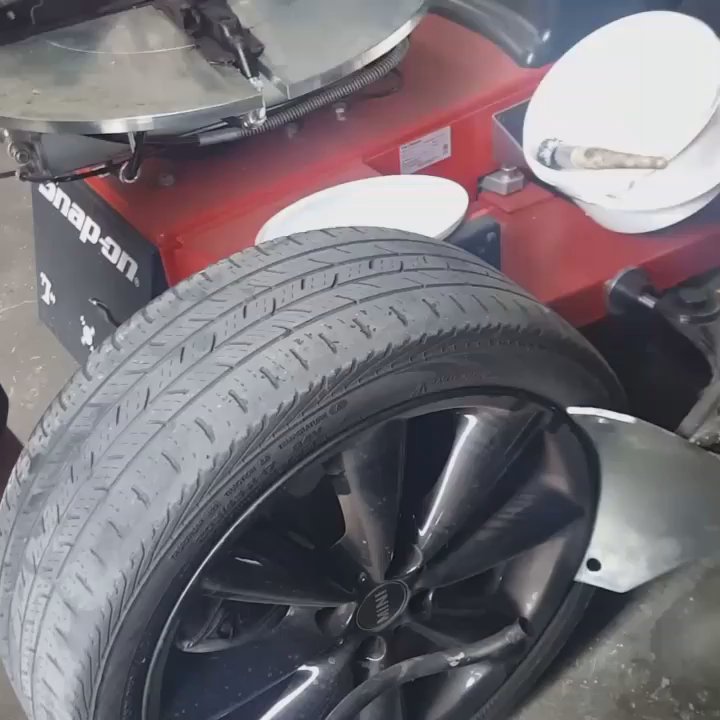 Minitek Auto Service - Auto Repair Near Me - North Hollywood, California