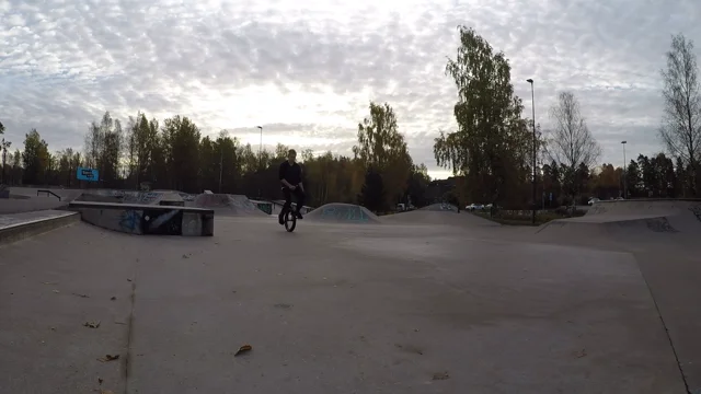 riu submission: Rolling wrap - backroll