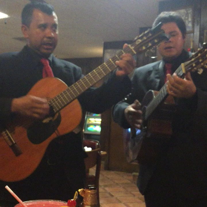 El Senorial - Tableside serenade! - Mexican Near Me - Milwaukee, Wisconsin