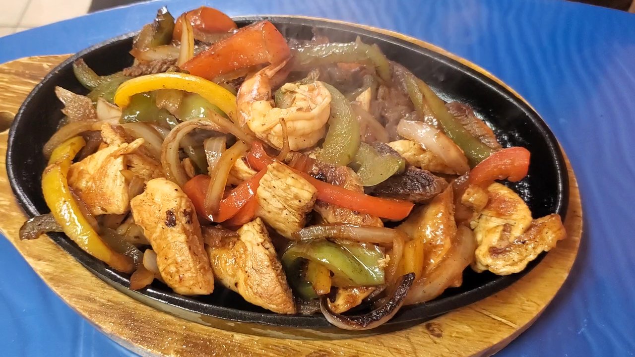 Maria's Mexican Restaurant - Fajitas - Mexican Near Me - Carson City, Nevada
