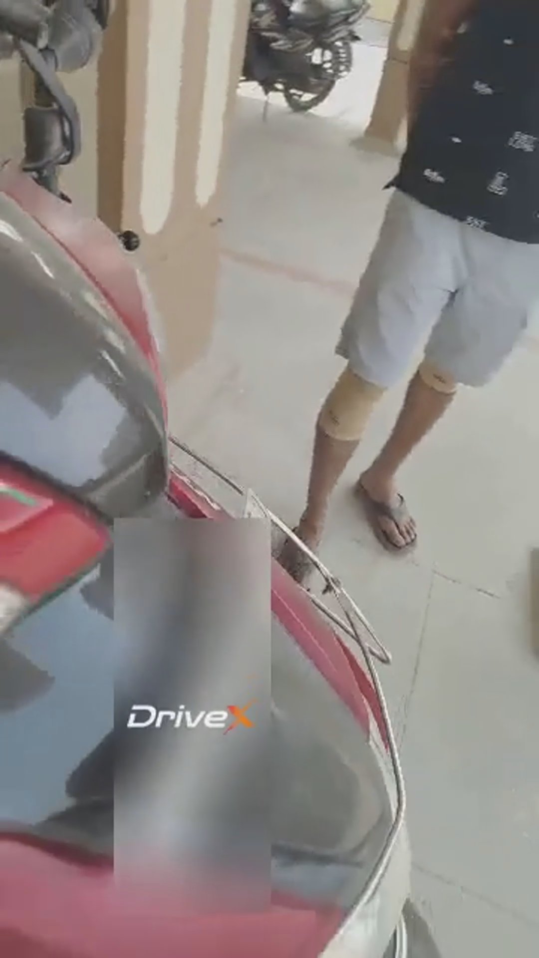 Walk-around video thumbnail