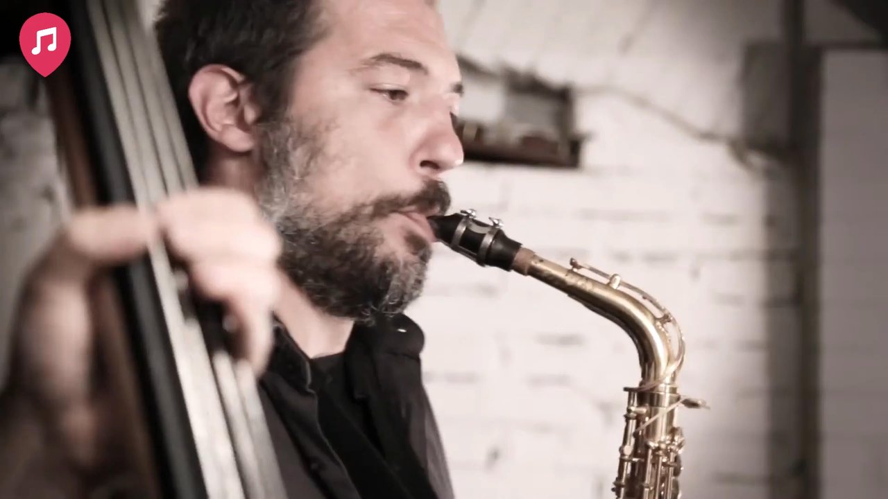 Bologna Swing Band - Live Instrumental Promo - video