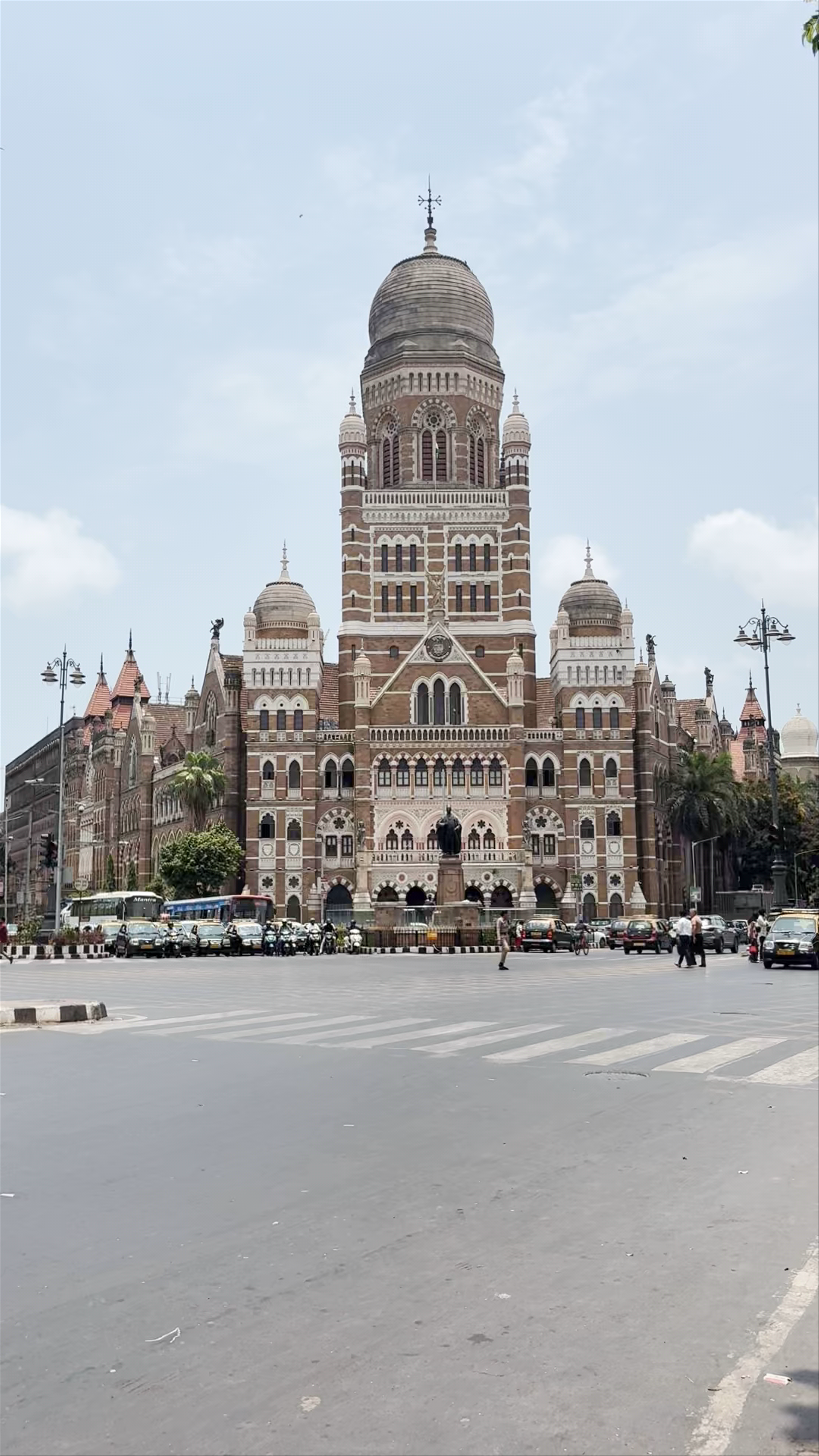 Brihanmumbai Municipal Corporation Building: Iconic Gothic Architecture in Mumbai