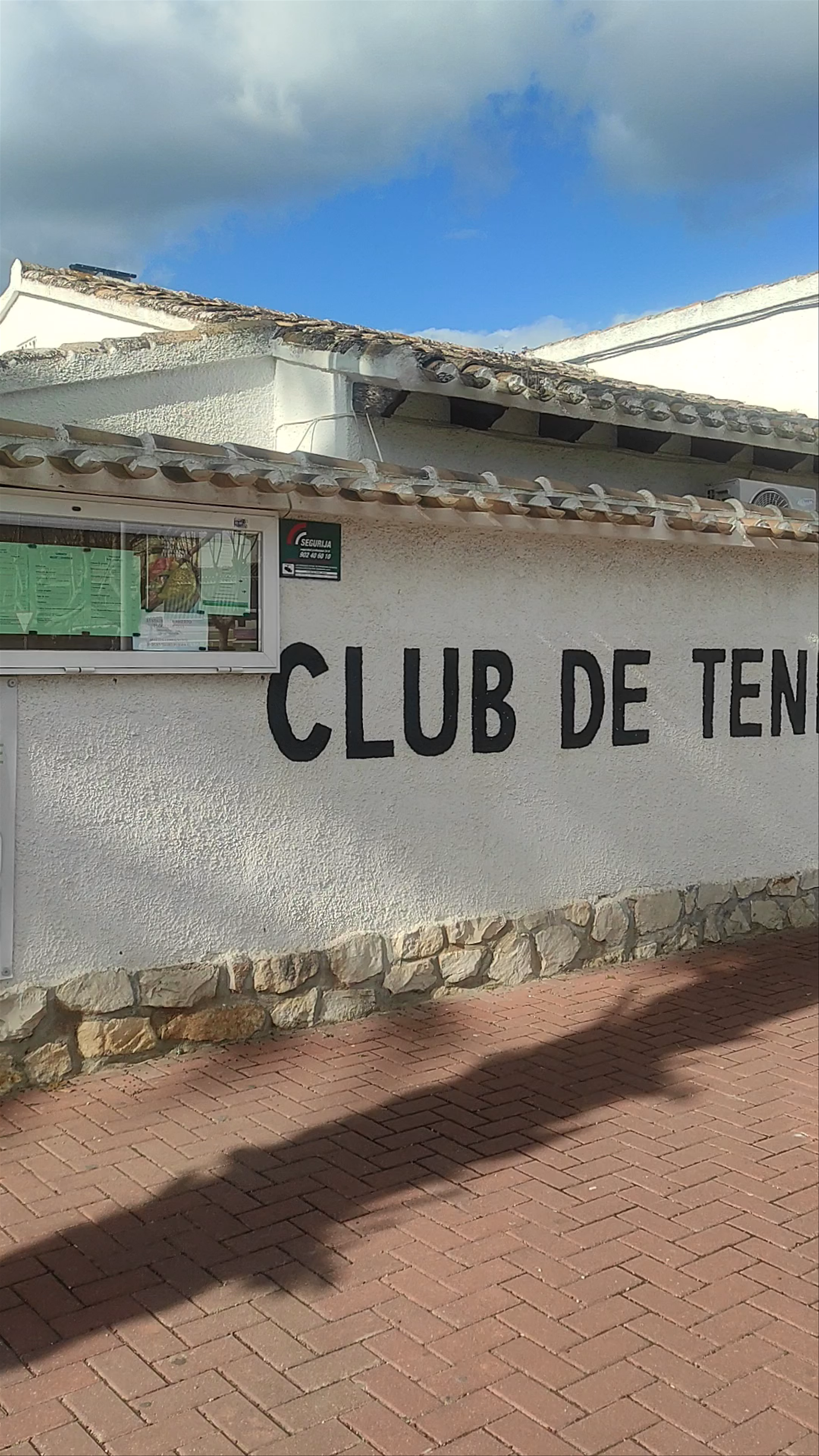 Club de Tenis Jávea: Sunny Tennis Escape in Xàbia, Spain