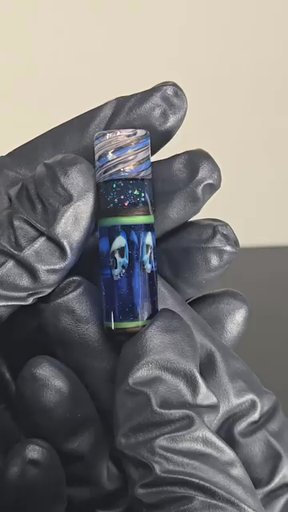 Preview pic of Conversion Glass Blue Skull Glass Tip