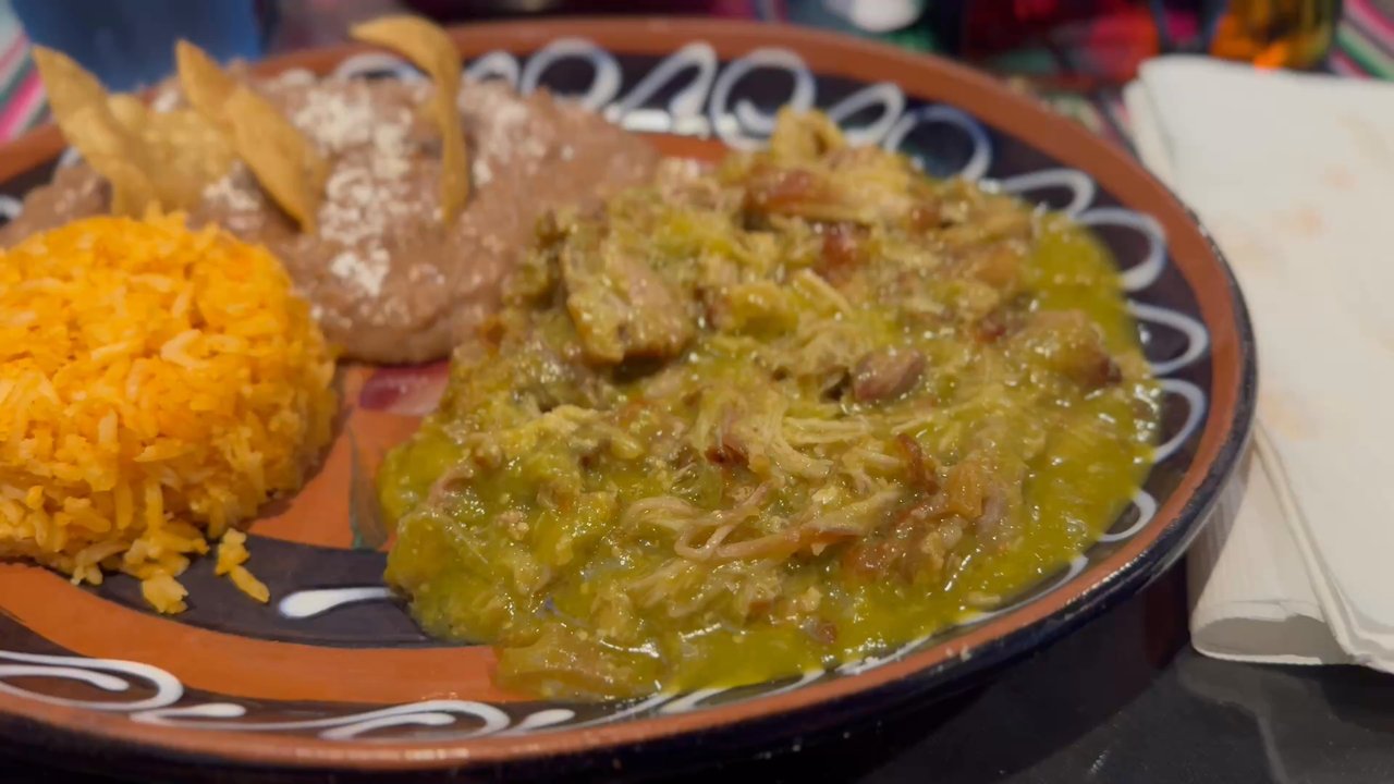 El Canario Carnitas - Verde Carnitas. Orgasmic pork explosion of green sauce in mah oral cavity - Mexican Near Me - Temecula, California