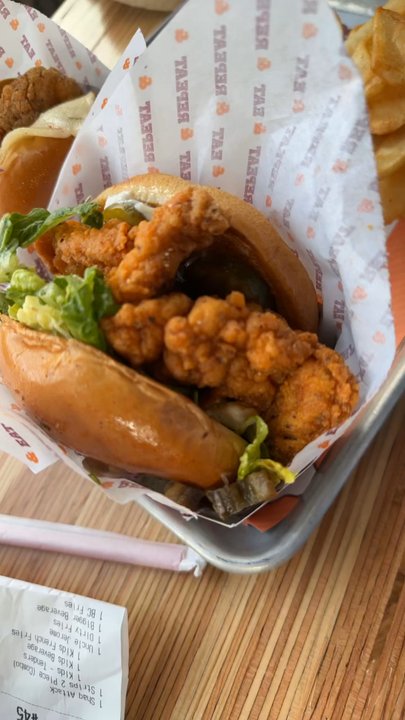 Big Chicken - Would definitely recommend to a friend and can't wait to come back again. Banana pudding was not good but the delicious food makes up for it - Chicken Shop Near Me - Renton, Washington