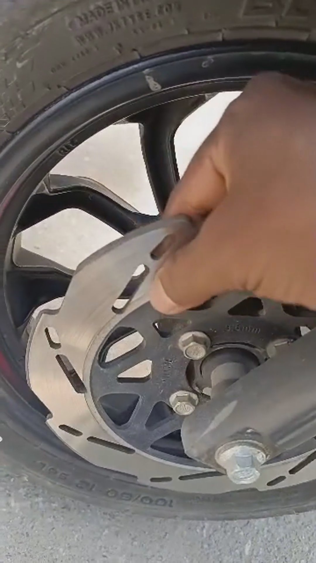 Walk-around video thumbnail