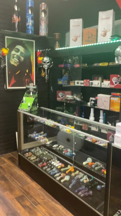 King Smoke Shop - Tobacco Shops Near Me - Downey, California