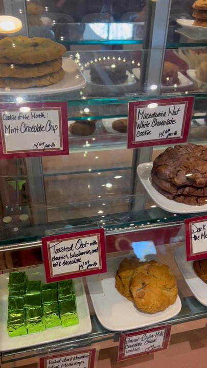 Romolo Chocolates - Cookies by the pound - Candy Stores Near Me - Erie, Pennsylvania