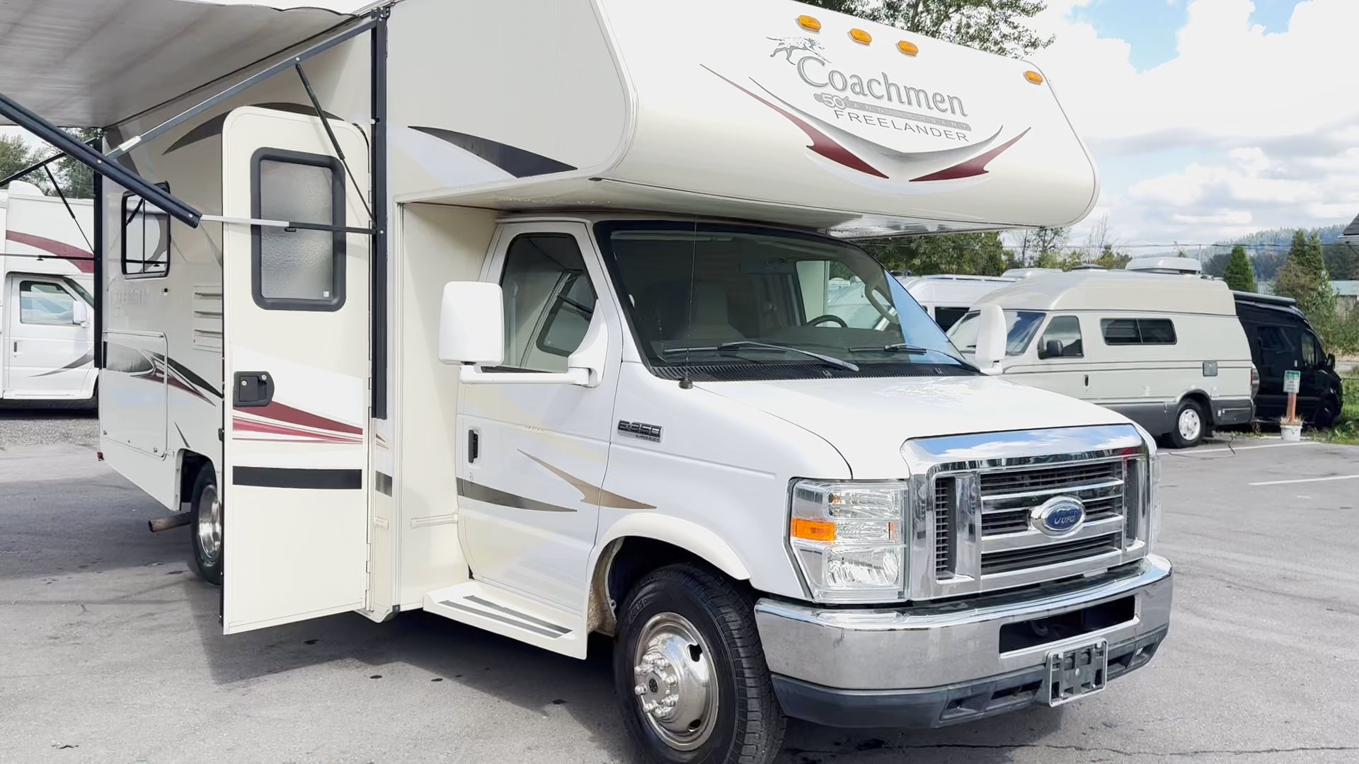 Truck City RV - #20602 - 2014 Coachmen Freelander 24ft Class C Motorhome