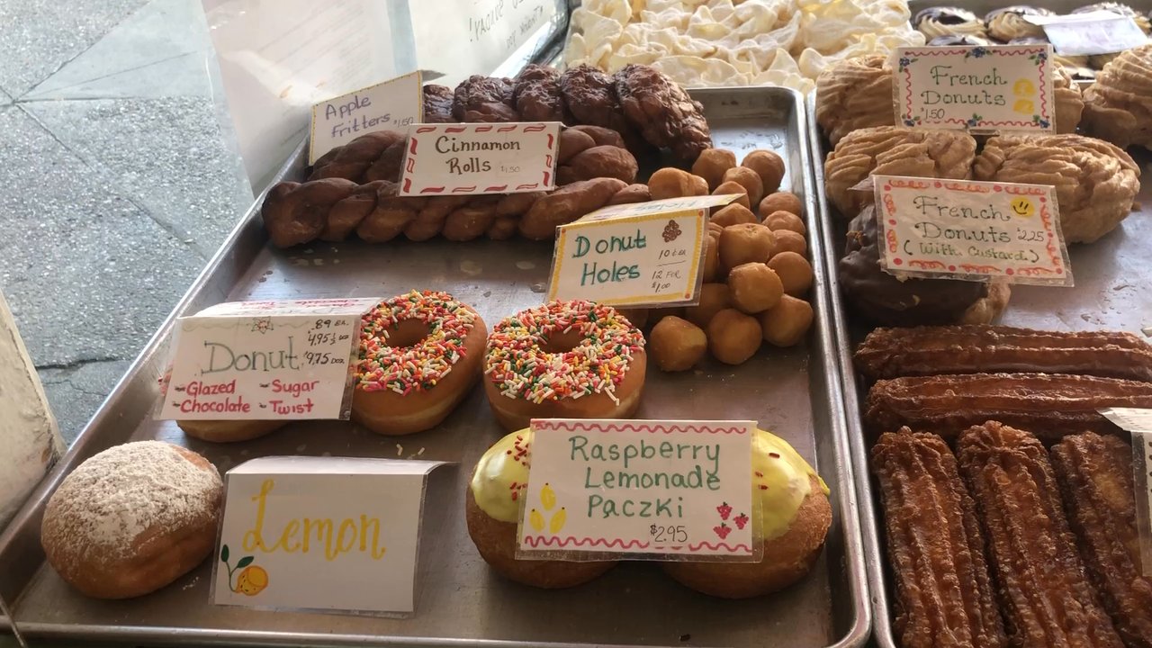 New Palace Bakery - Bakeries Near Me - Hamtramck, Michigan