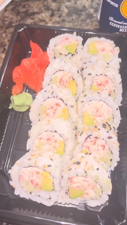 Sushi Corner - California Roll & Tiger Roll - Sushi Bars Near Me - Miami, Florida