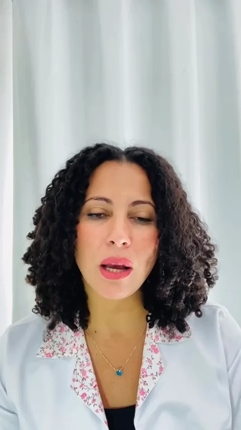 Depoimento de Claudia sobre a formação em terapia capilar com Silvia Barreto