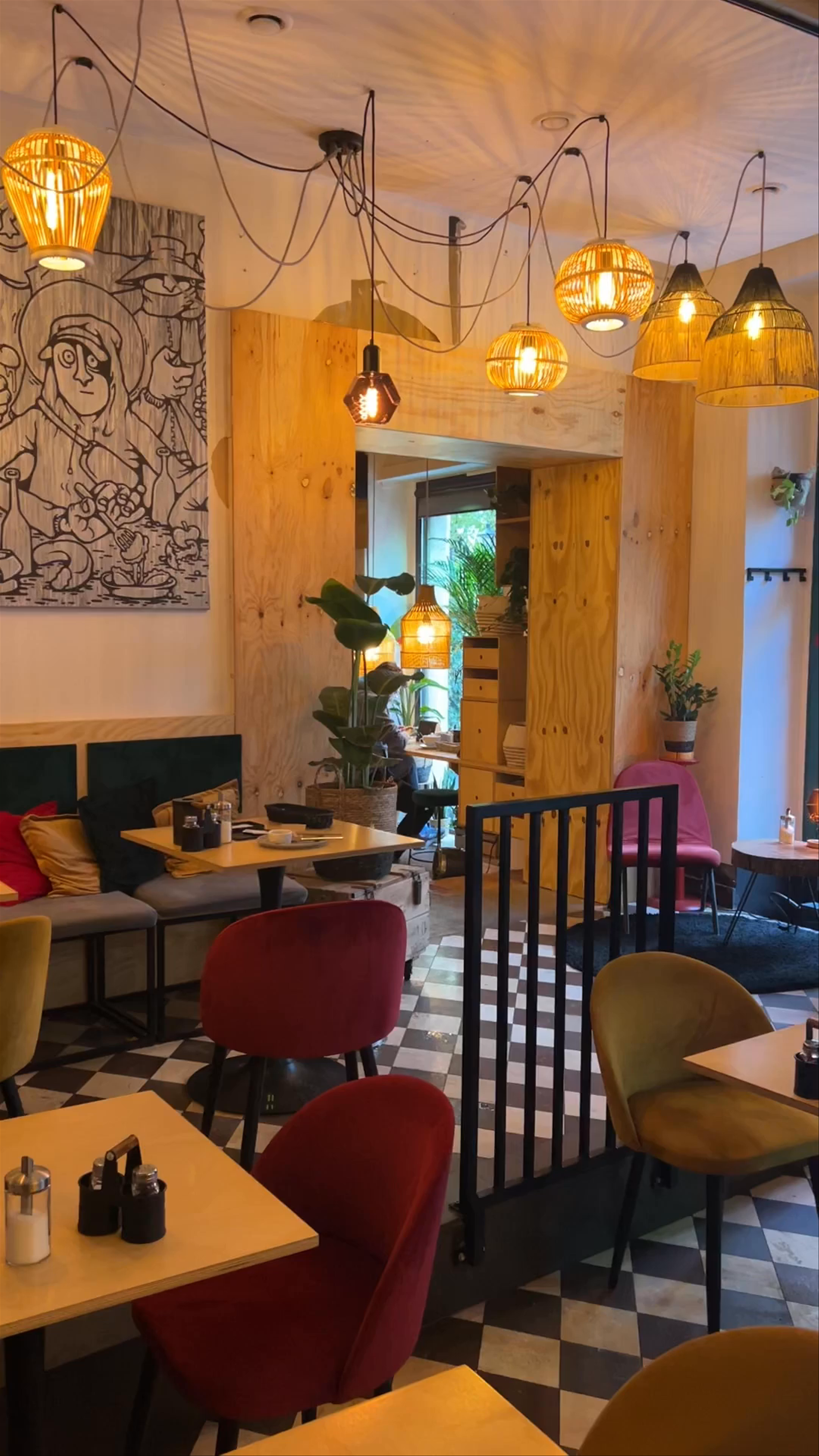 Warm and Cozy Ambiance at Pomelo Bistro Bar in Gdańsk