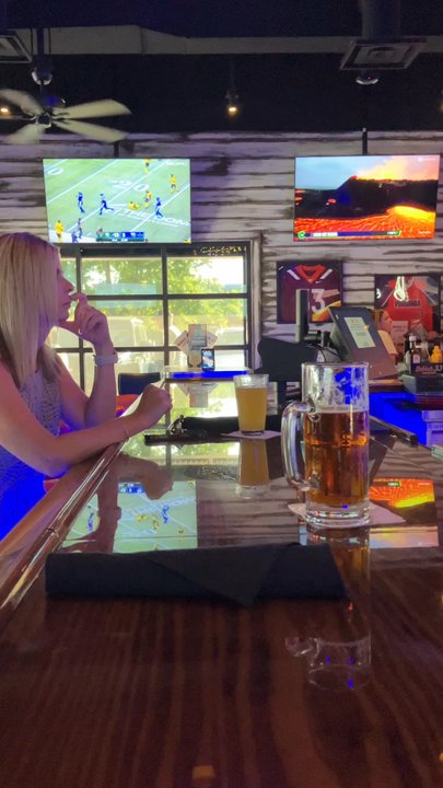 Bubba's 33 - Bar at 6:18p Monday. - American Near Me - Chesapeake, Virginia