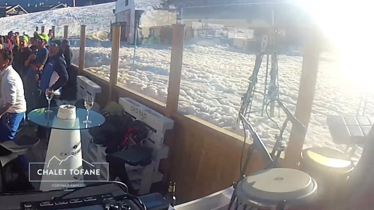 Dolce Beats - Sax & Drums Party - video