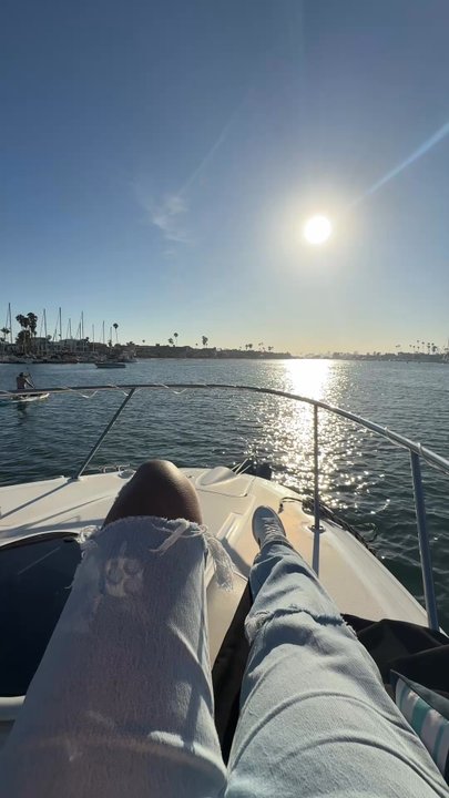 Boat And Bottle - Boat Tours Near Me