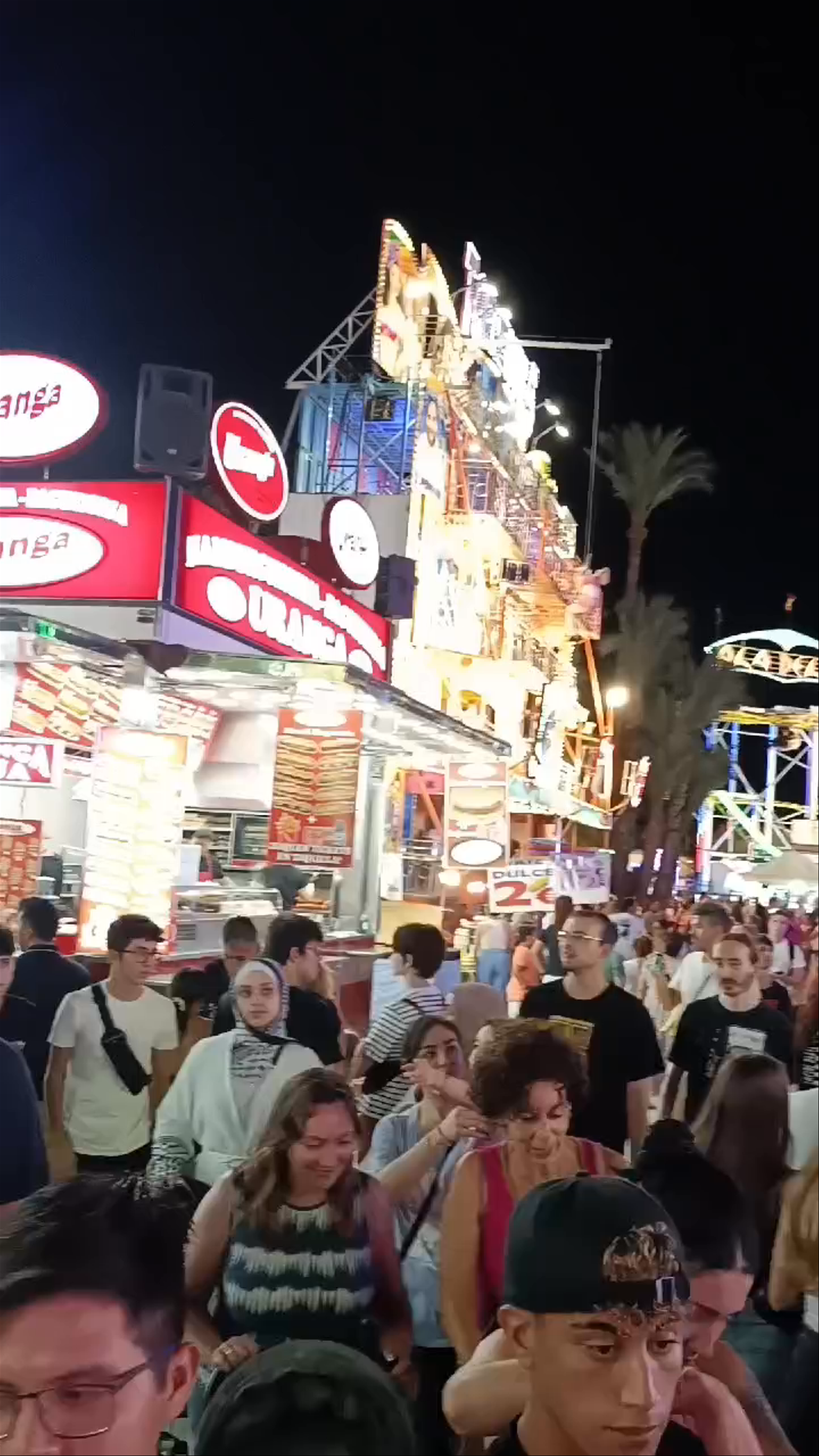 Vibrant Nightlife and Thrills at Murcia’s Popular Fairground