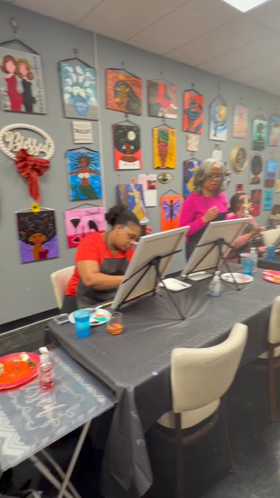 Painted Pearls Paint Studio - Great times - Paint & Sip Near Me - Columbus, Ohio