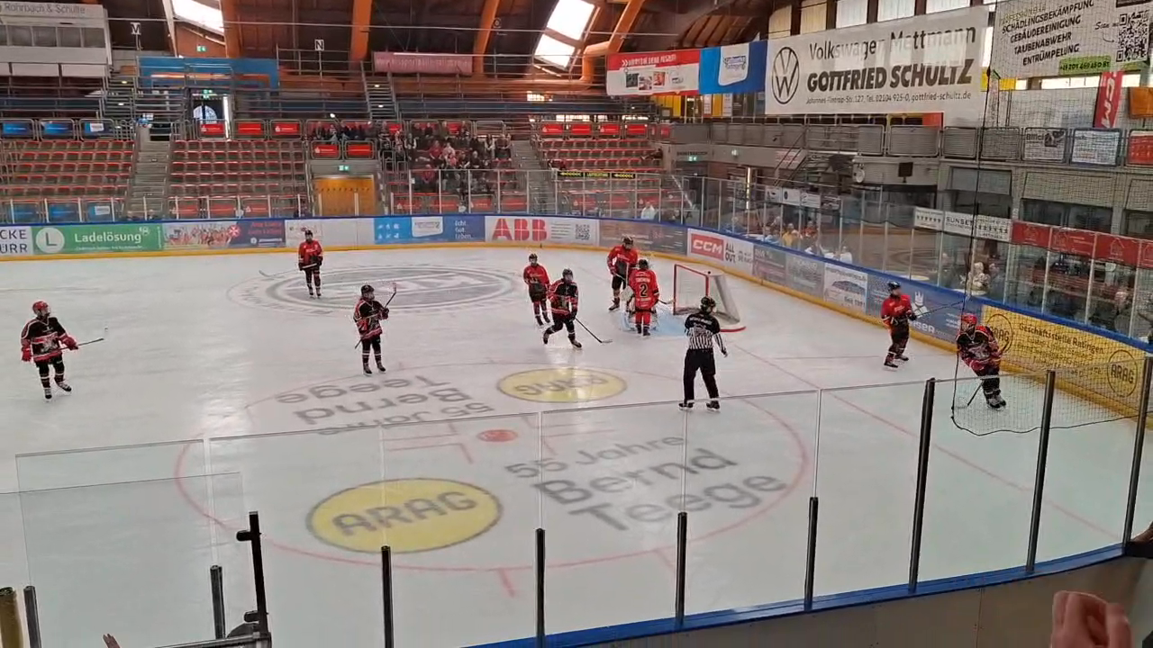 Diego Gerst #14 Scores a Stunning Goal for Ratingen Ice Aliens U15