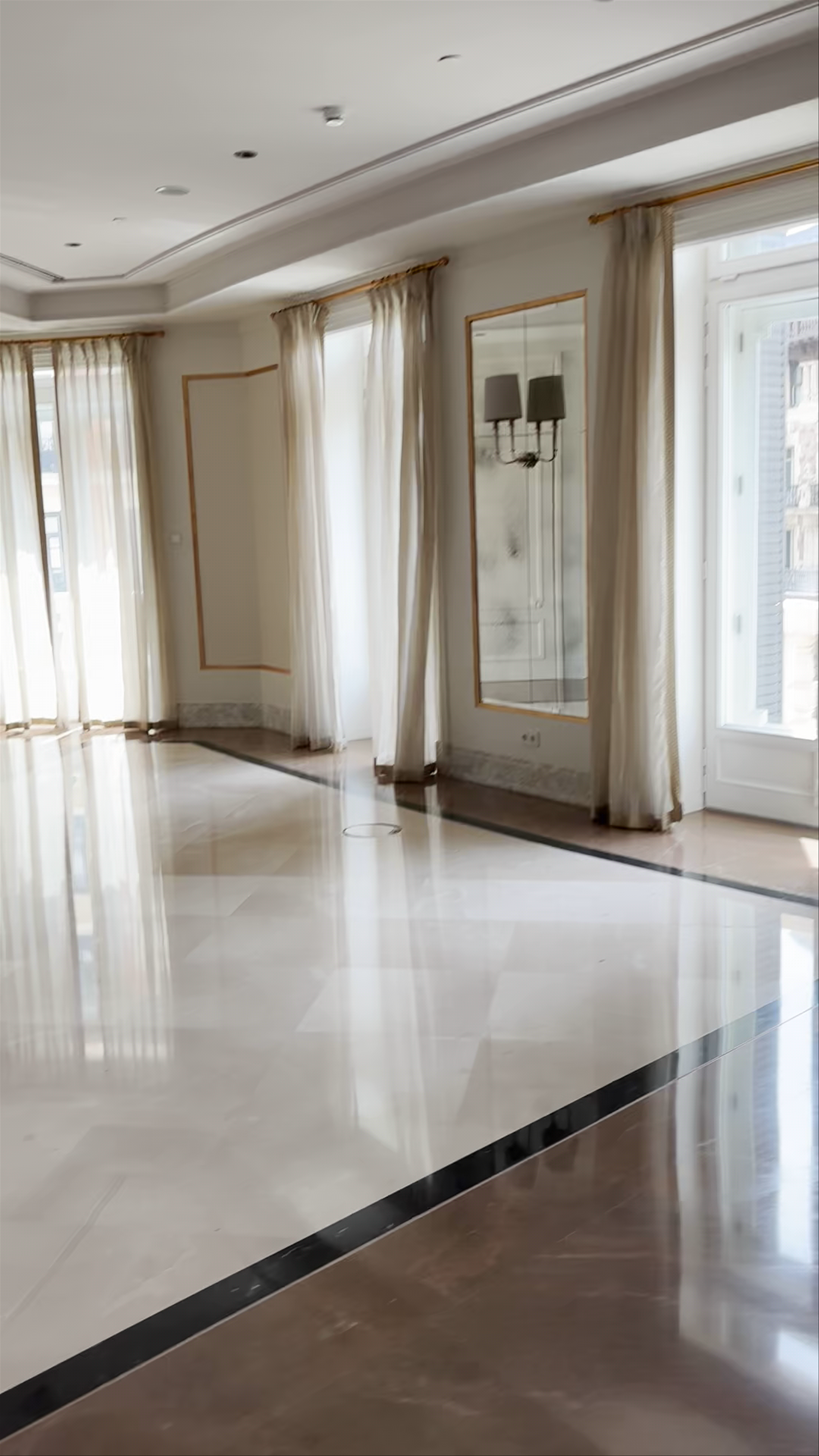 Luxurious Interior Glimpse of Four Seasons Hotel Madrid