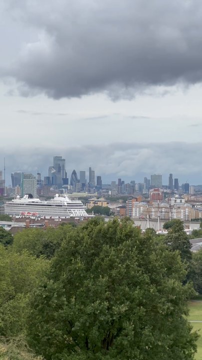 Greenwich Park - As you can see the views are stunning - Parks Near Me - London, XGL