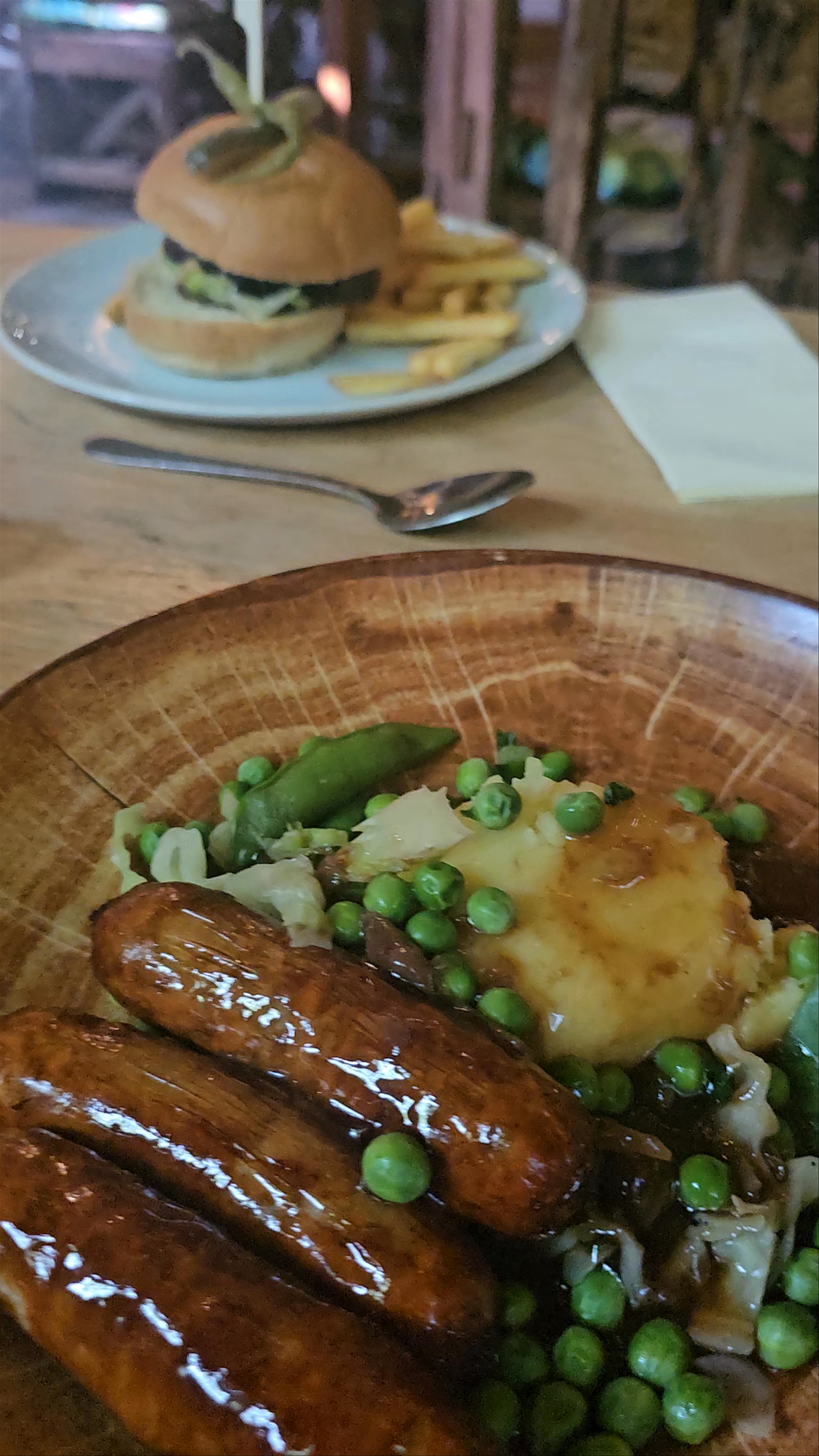 The Treehouse Restaurant: Rustic Dining Experience in Alnwick Garden