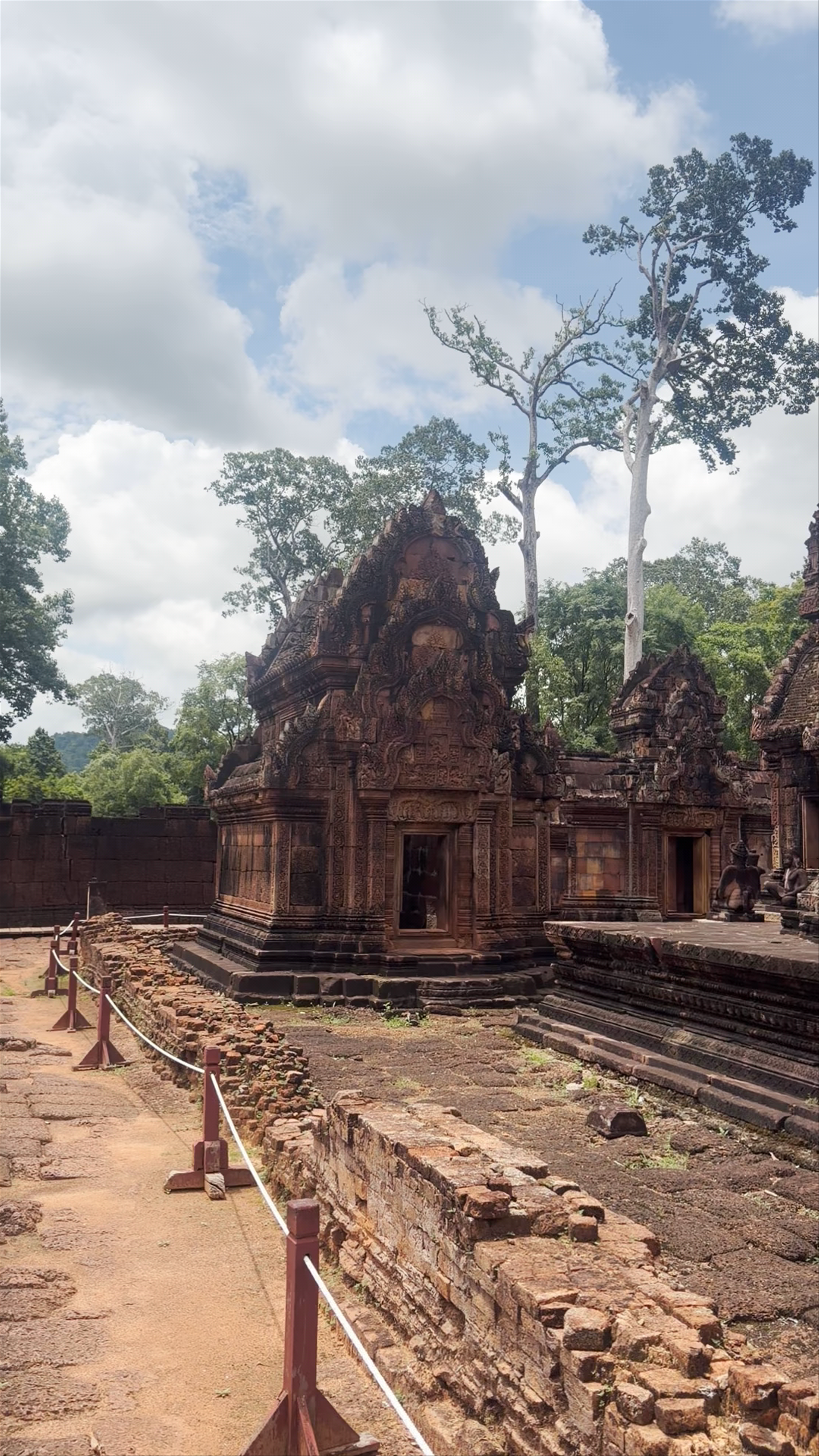Banteay Srei Temple