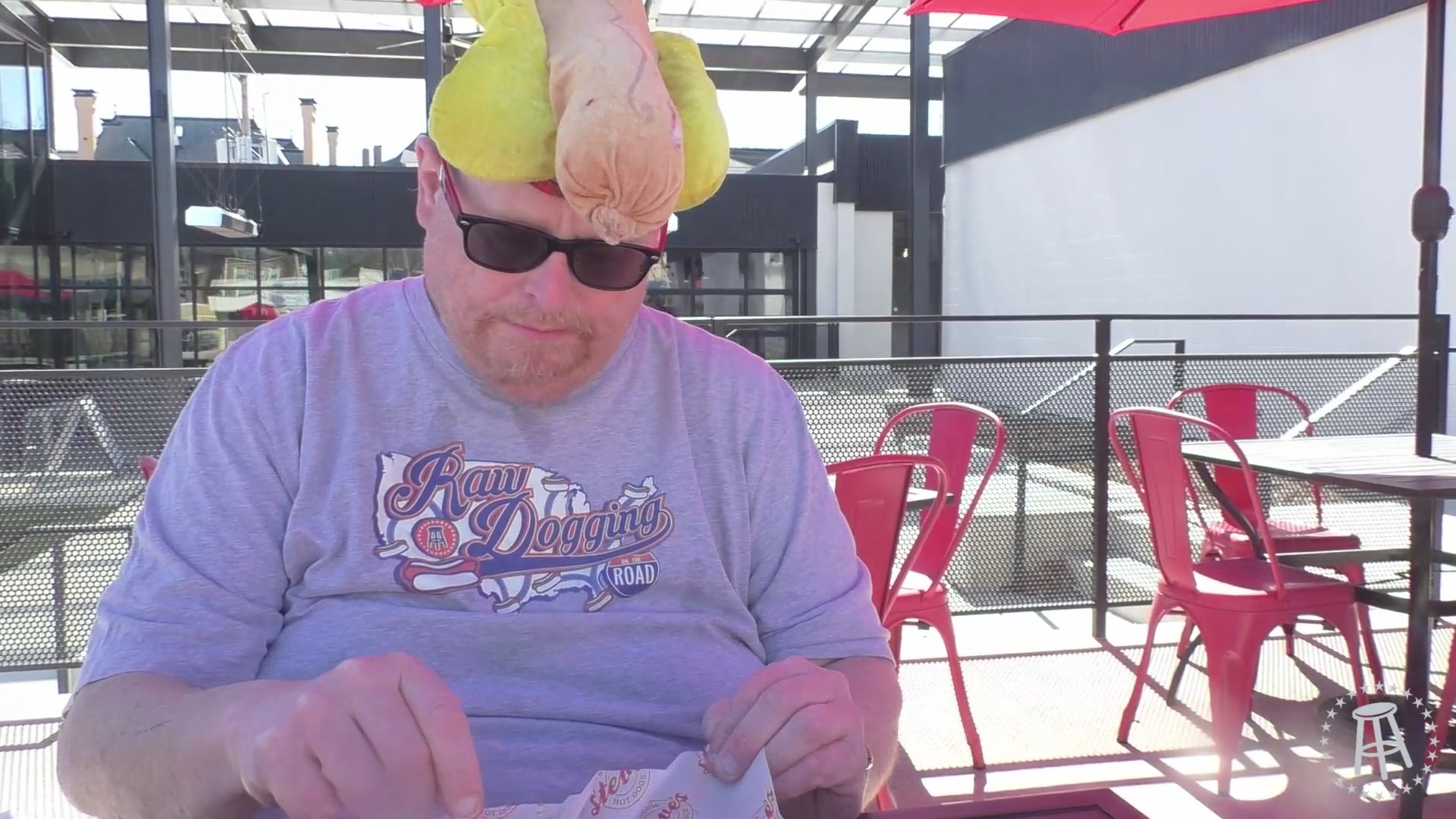 Raw Dogging at Steve's Hot Dogs in St. Louis